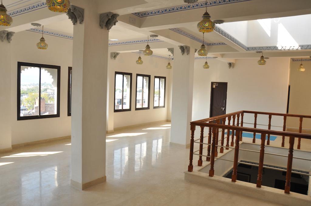 Hotel Lake Paradise Udaipur Habitación foto