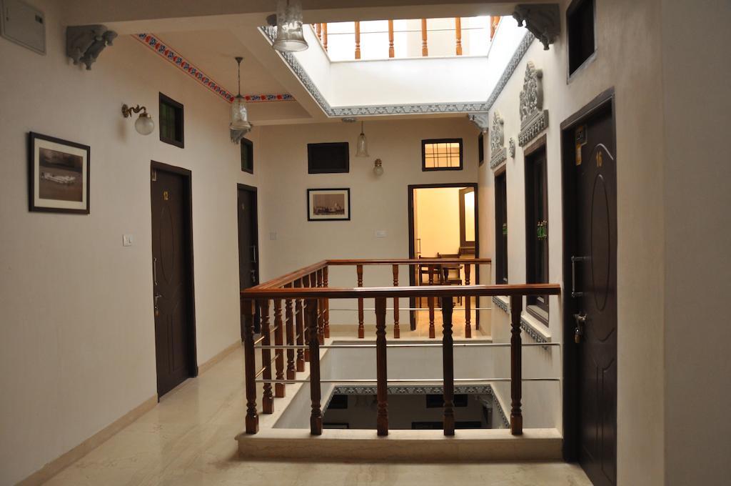 Hotel Lake Paradise Udaipur Habitación foto